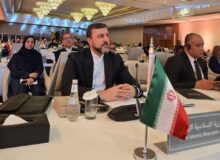 غریب آبادی: مردم ایران در مقابل متجاوز خواهند ایستاد