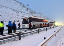 تردد در محورهای کوهستانی صرفا با زنجیر چرخ امکان پذیر است