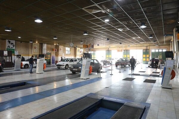 مراجعه بیش از ۱۰۰ هزار خودرو به مراکز معاینه فنی تهران در فروردین ماه