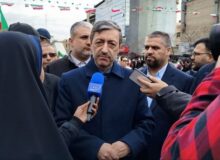 فتاح: مردم همچنان پای انقلاب و نظام ایستاده‌اند